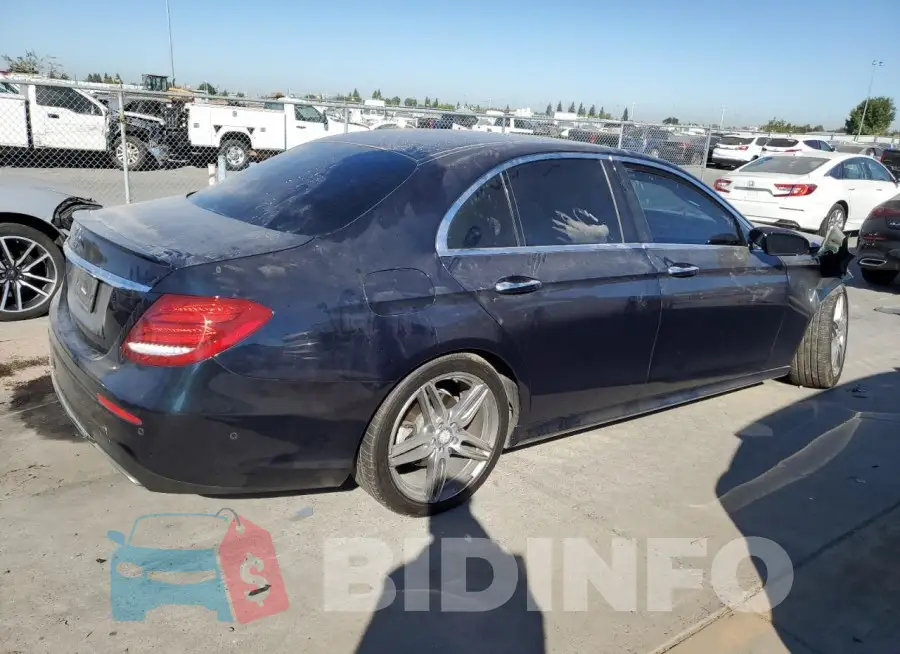 WDDZF4JBXHA128917 Photo# 3