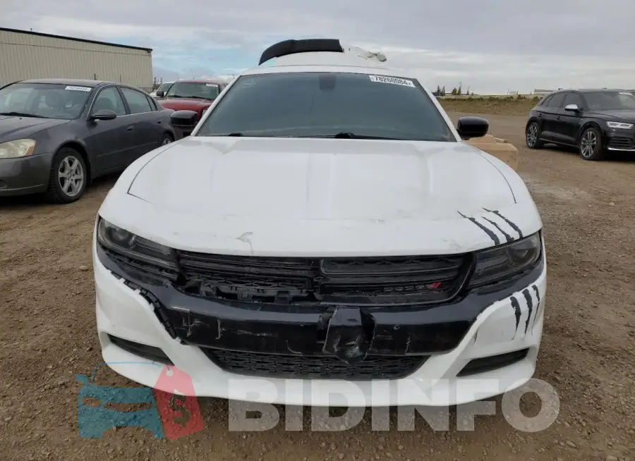 2C3CDXCTXJH157567 Photo# 5