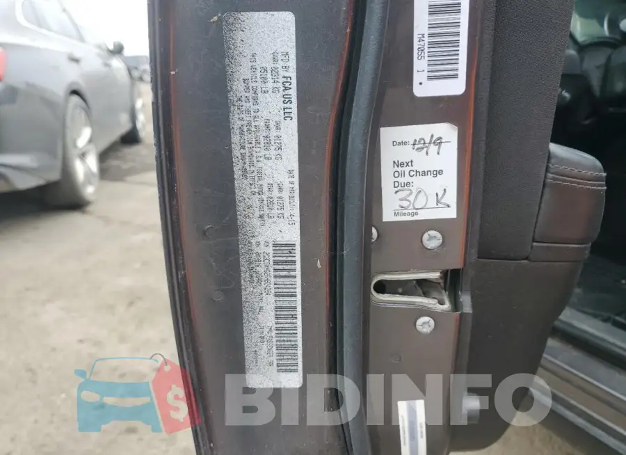 2C3CDXHG2FH824294 Photo# 12