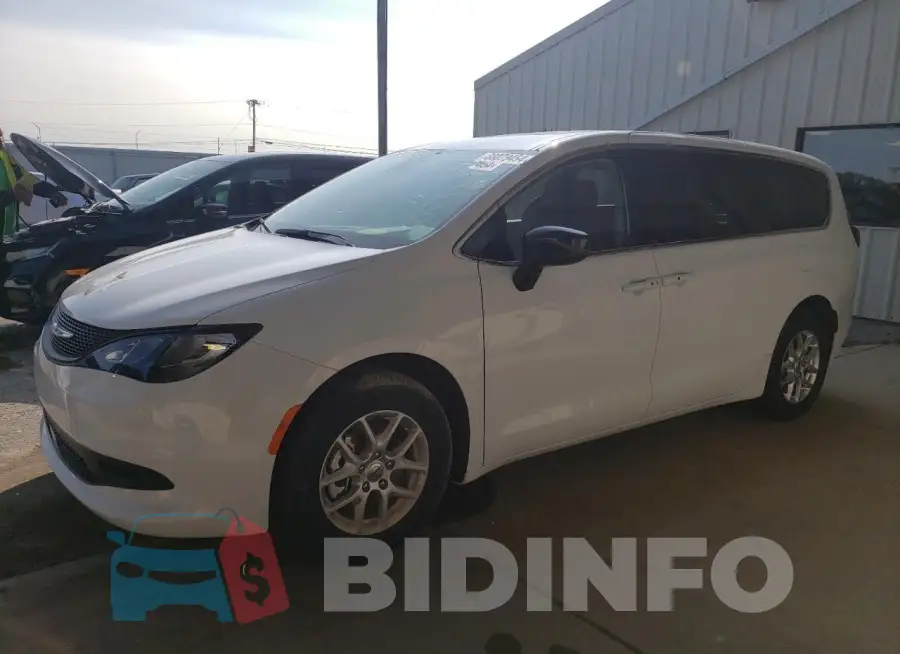 2C4RC1CG6RR152493 Photo# 1