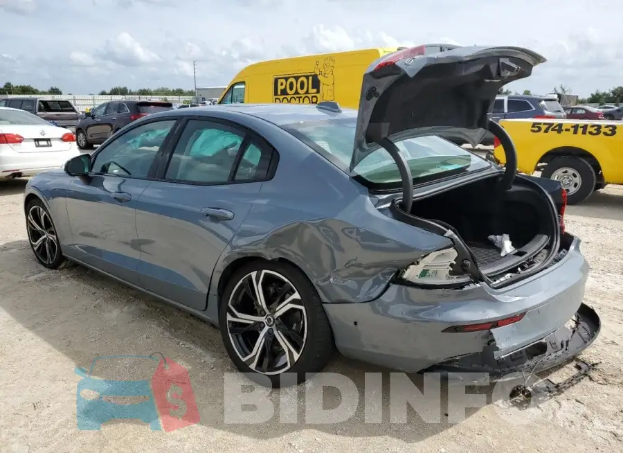 7JRL12FL2PG249071 Photo# 2