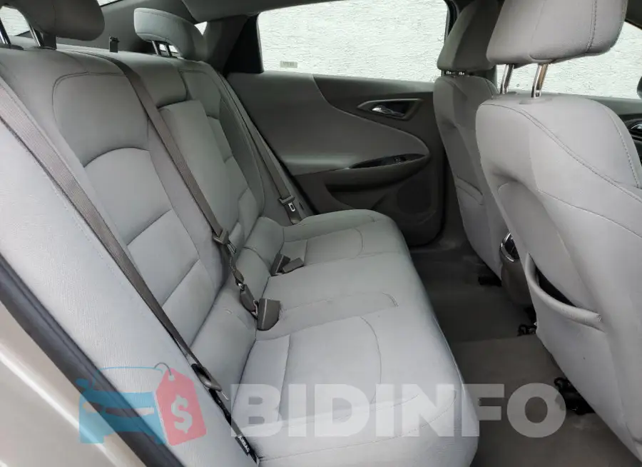 1G1ZD5ST1NF166301 Photo# 10