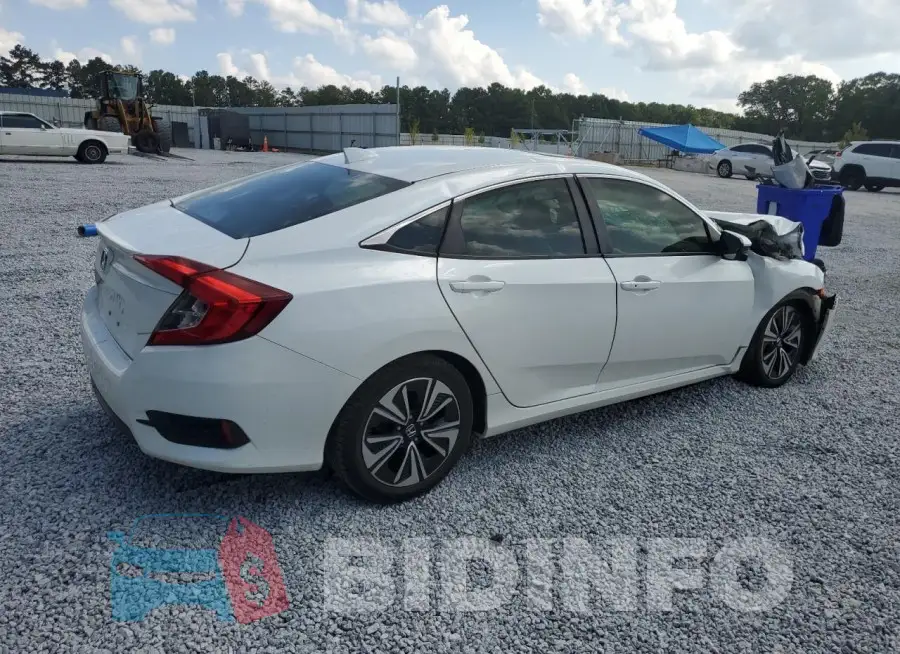 19XFC1F77HE019319 Photo# 3