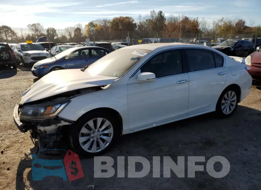 1HGCR2F84FA121064 Photo# 1