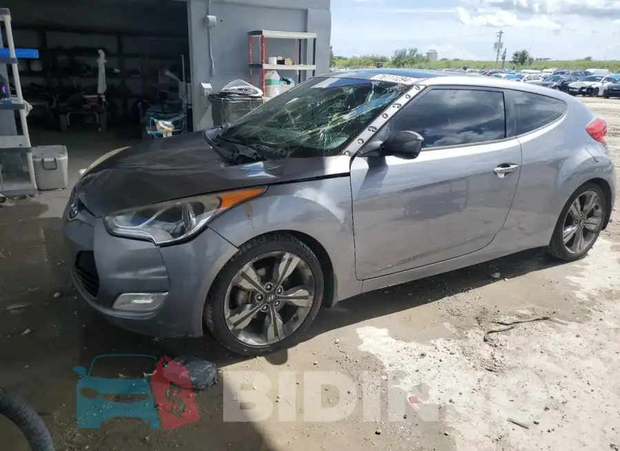 KMHTC6AD5GU255170 Photo# 1