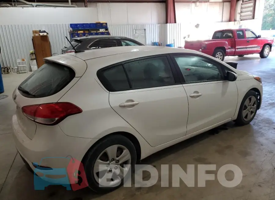 KNAFK5A88G5582882 Photo# 3