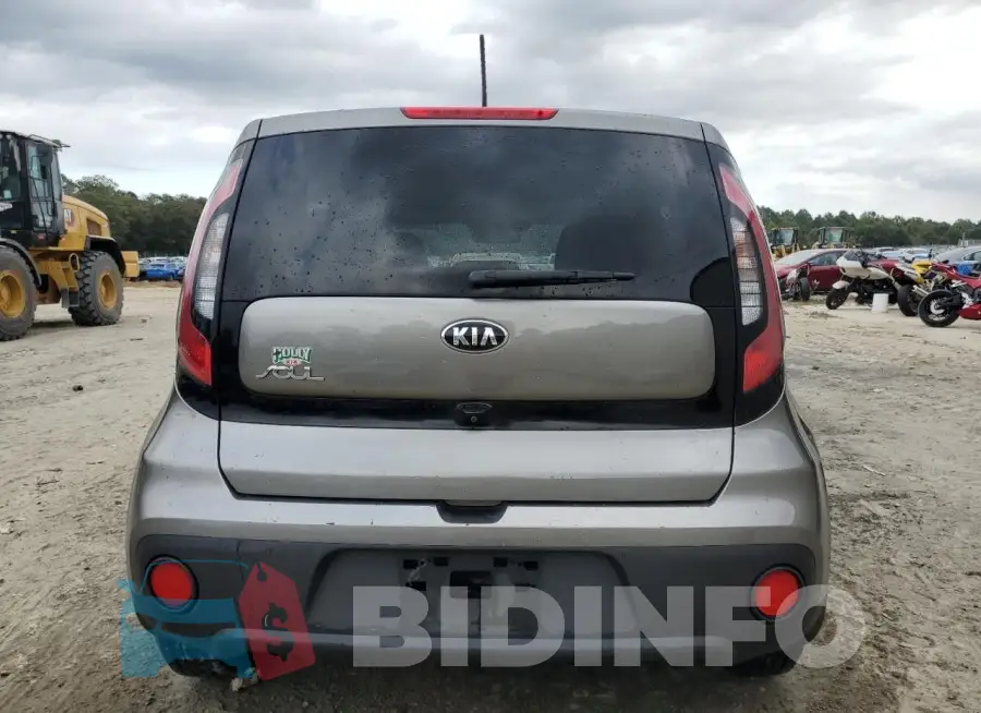 KNDJN2A21J7522520 Photo# 6