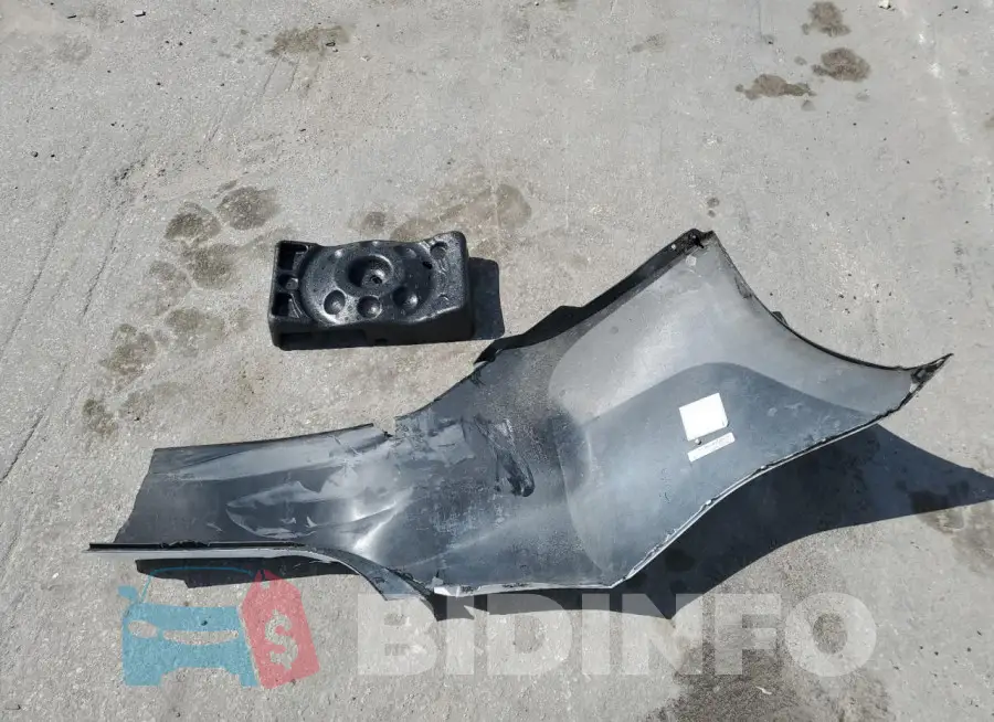 2T1BURHE4FC369251 Photo# 12