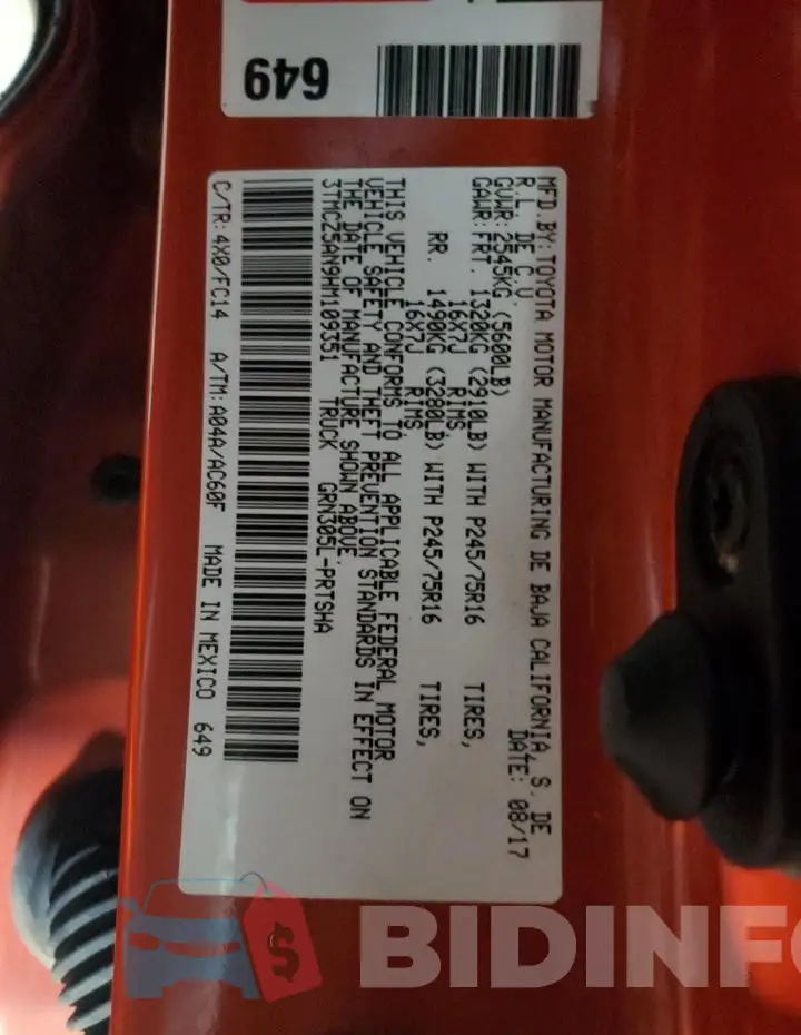 3TMCZ5AN9HM109351 Photo# 12