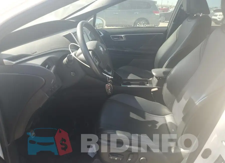 JTDBVRBD1HA001677 Photo# 7