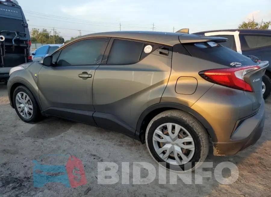 JTNKHMBX6M1099339 Photo# 2