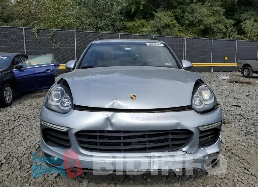 WP1AE2A26GLA64374 Photo# 5