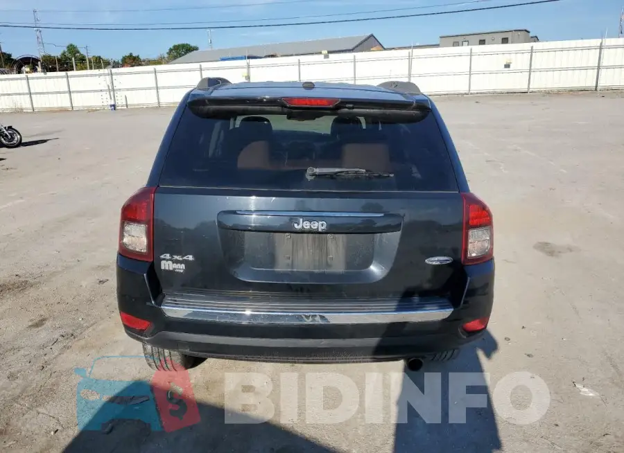 1C4NJDEB2HD125302 Photo# 6