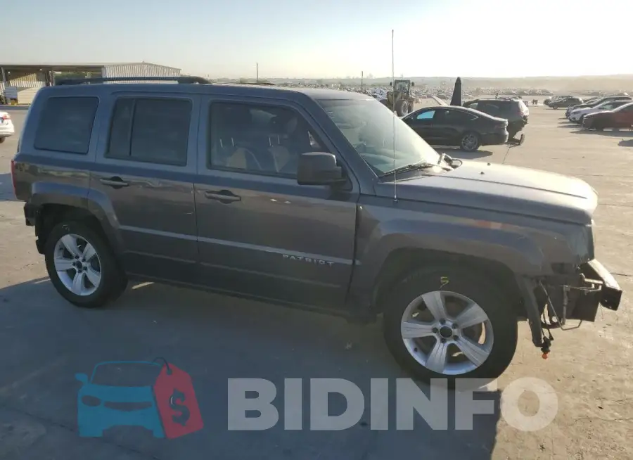 1C4NJPFB2HD183443 Photo# 4