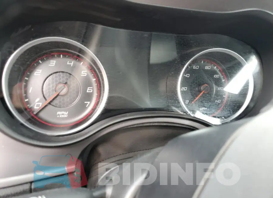 2C3CDXBG5PH687863 Photo# 9