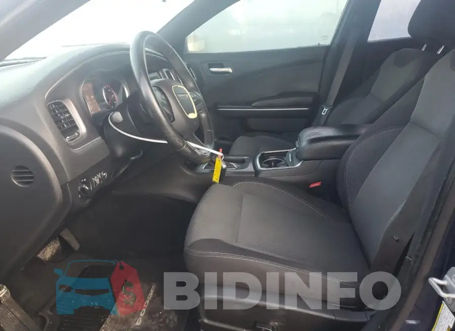 2C3CDXBG8FH744894 Photo# 7