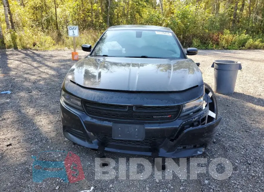 2C3CDXHG5FH720964 Photo# 5