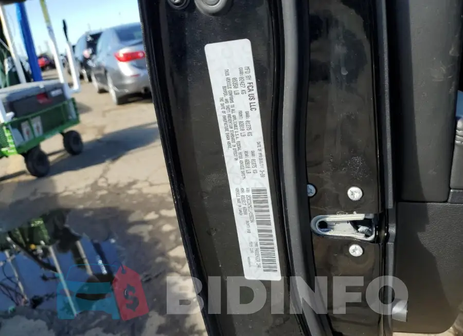 2C3CDXMG1LH156294 Photo# 12