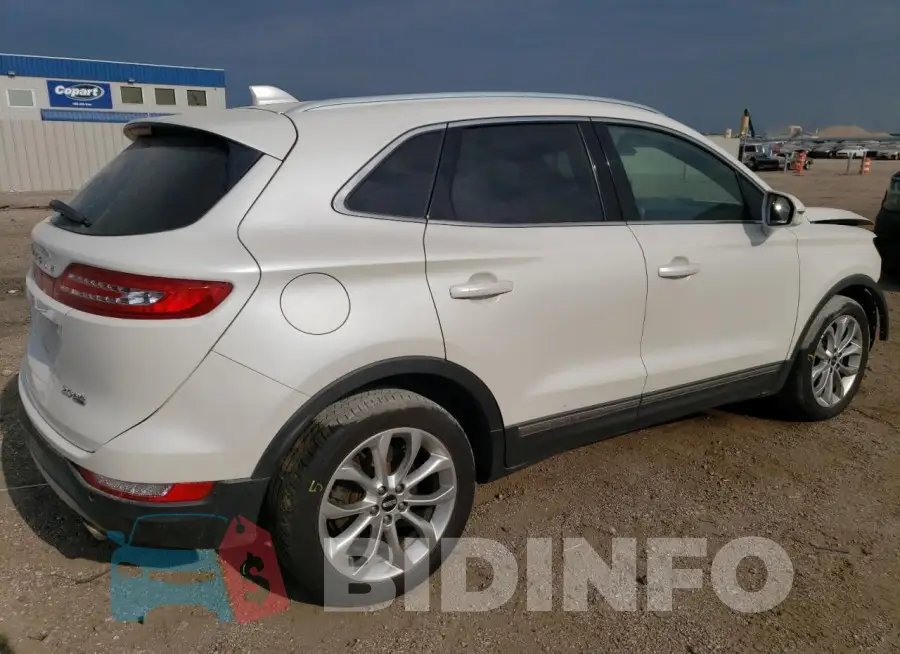 5LMCJ2A93FUJ02647 Photo# 3