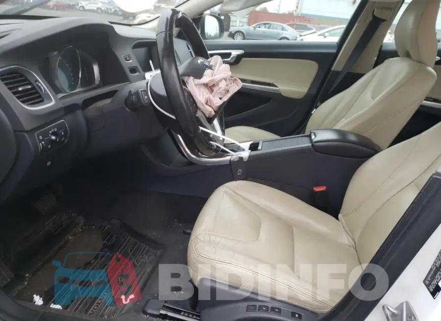 YV1612TK2G2415281 Photo# 7