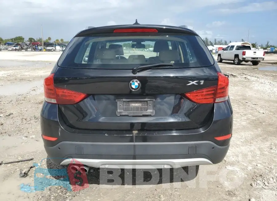 WBAVM1C55FV318602 Photo# 6