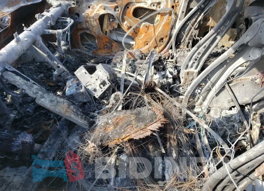 1G11D5SL5FF173072 Photo# 7