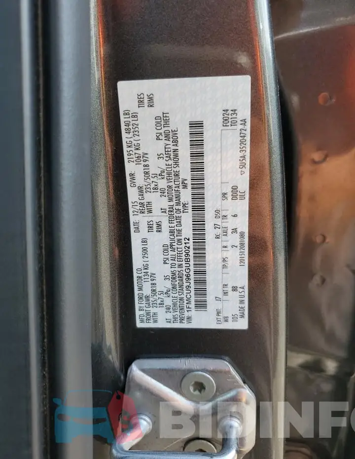 1FMCU9J96GUB90212 Photo# 13