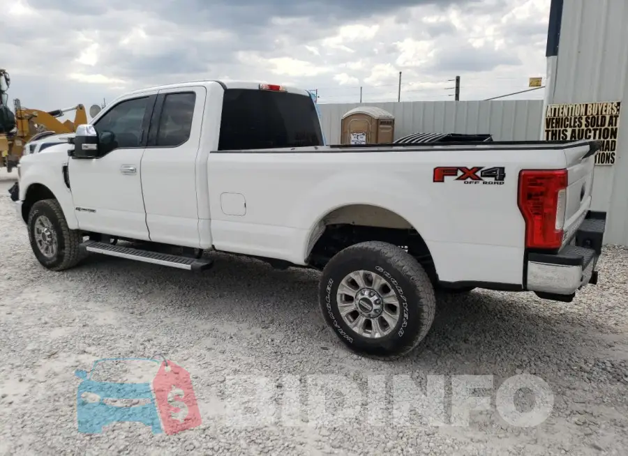 1FT7X2BT3KEC45104 Photo# 2