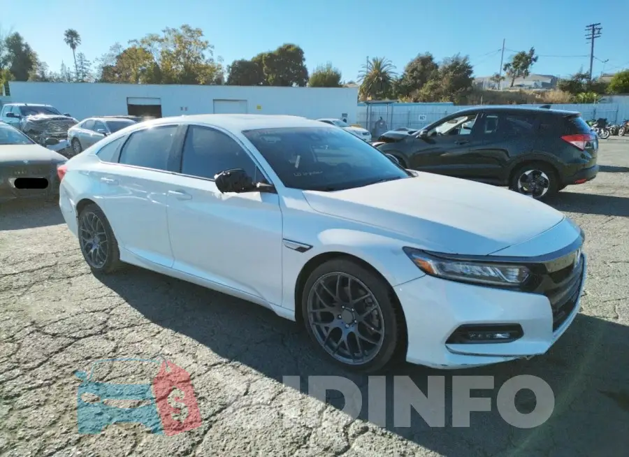 1HGCV2F30KA008688 Photo# 4
