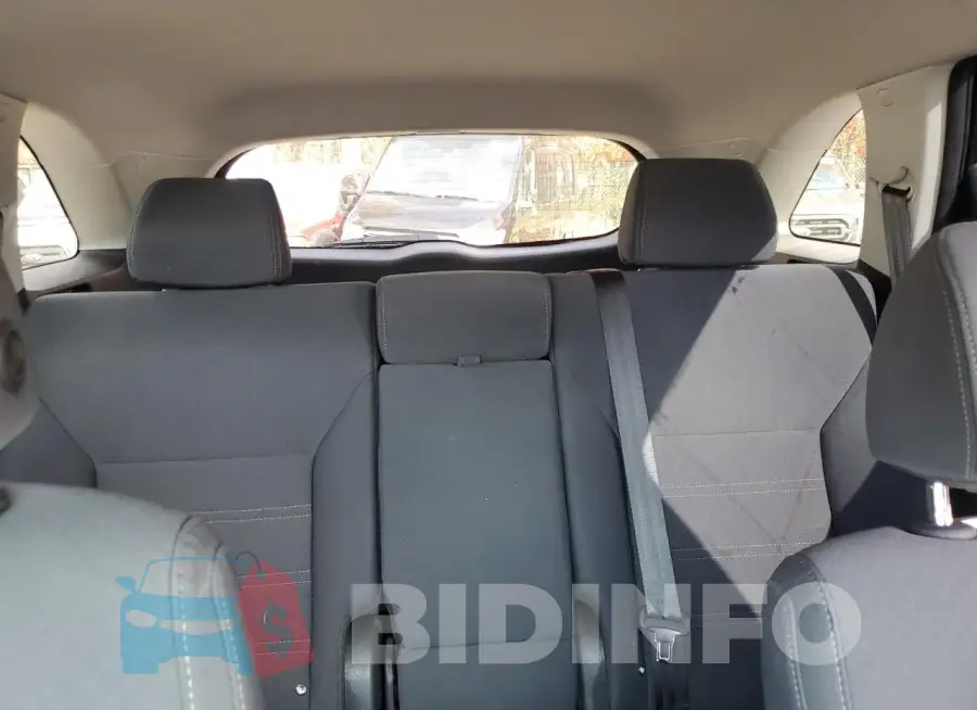 5XYPG4A33JG414394 Photo# 10