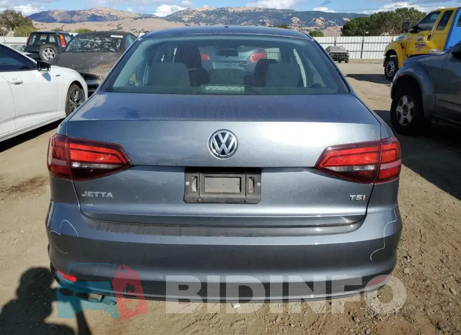 3VW267AJ0GM303338 Photo# 6