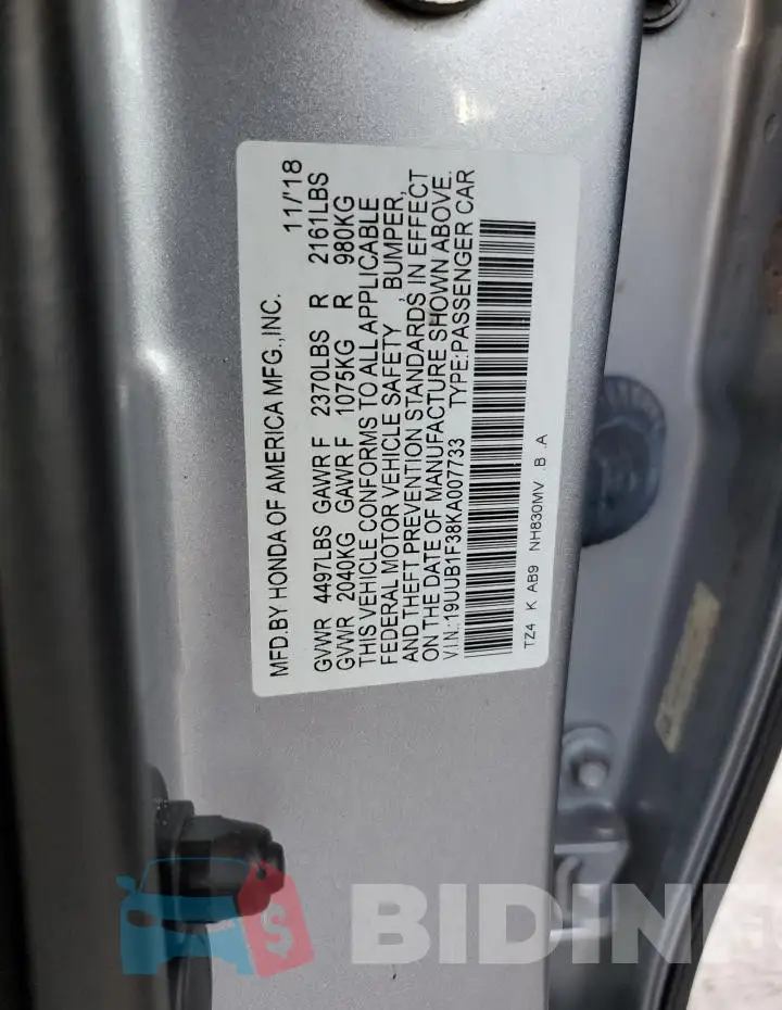 19UUB1F38KA007733 Photo# 13