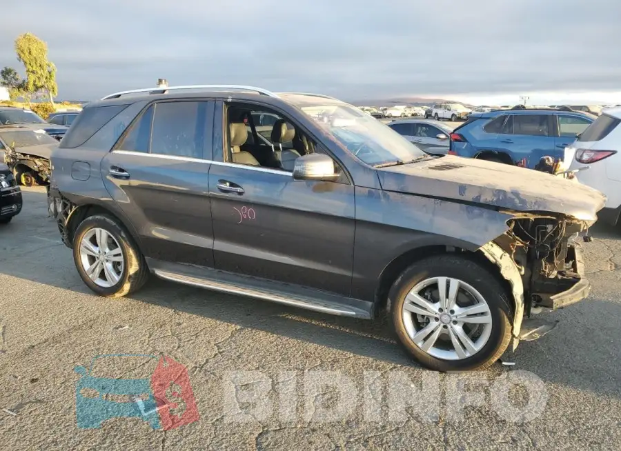 4JGDA5HB9FA532427 Photo# 4