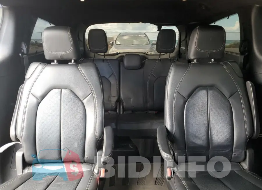 2C4RC1BGXKR567355 Photo# 10