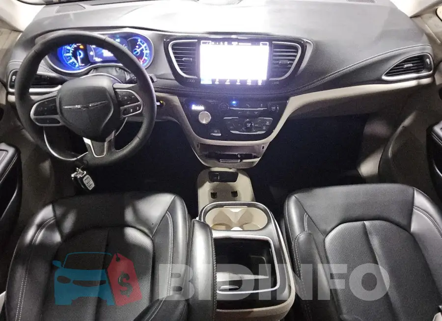 2C4RC1L72PR611774 Photo# 8