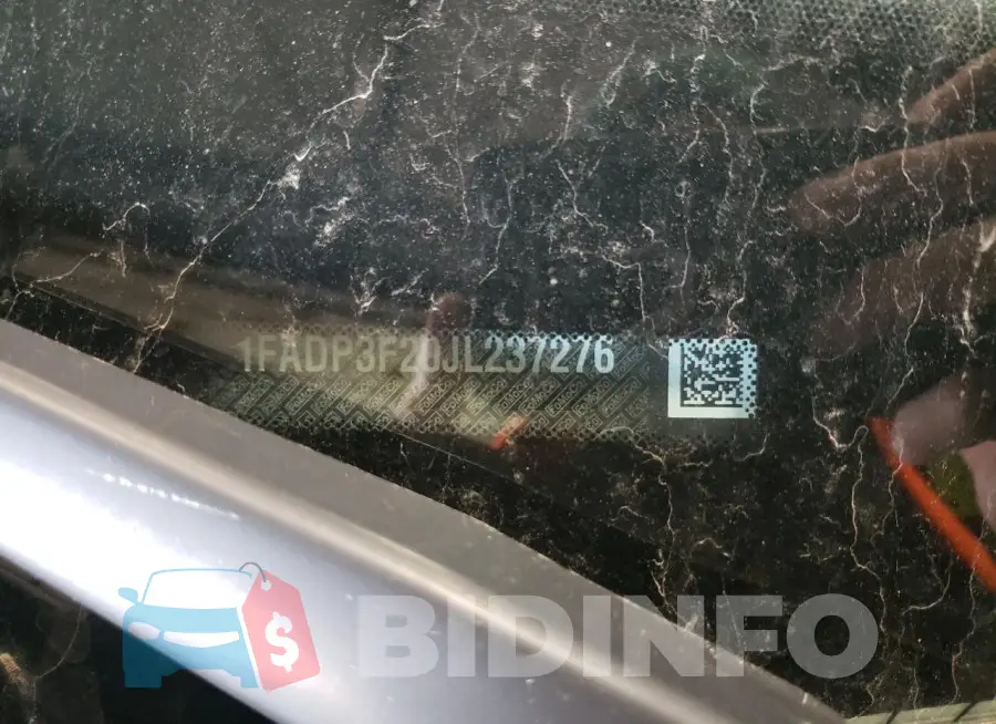 1FADP3F20JL237276 Photo# 12
