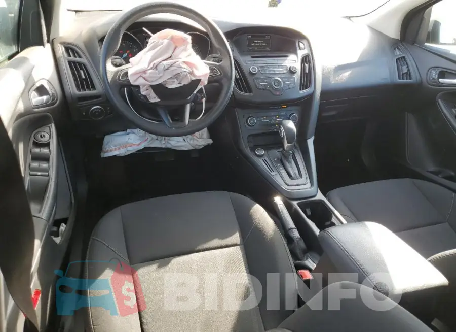 1FADP3F27HL340804 Photo# 8