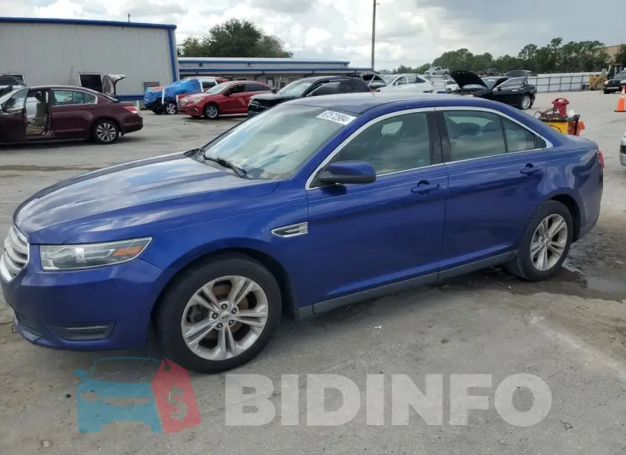 1FAHP2E82FG195839 Photo# 1