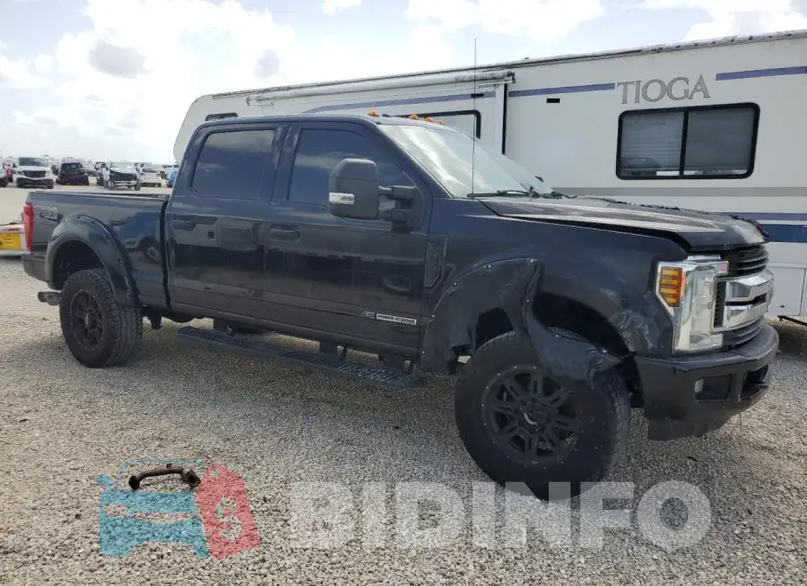 1FT8W3BT2JEB24835 Photo# 4