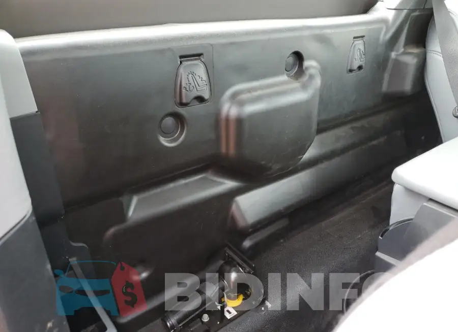 1FTBF2BA6PED24317 Photo# 10