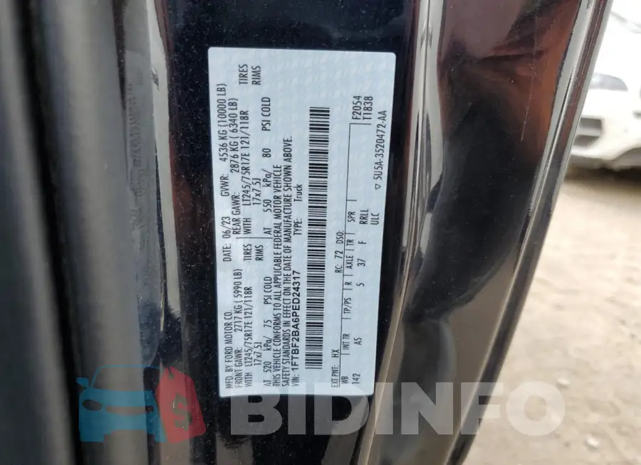 1FTBF2BA6PED24317 Photo# 12
