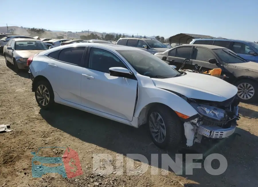 19XFC2F85HE228329 Photo# 4
