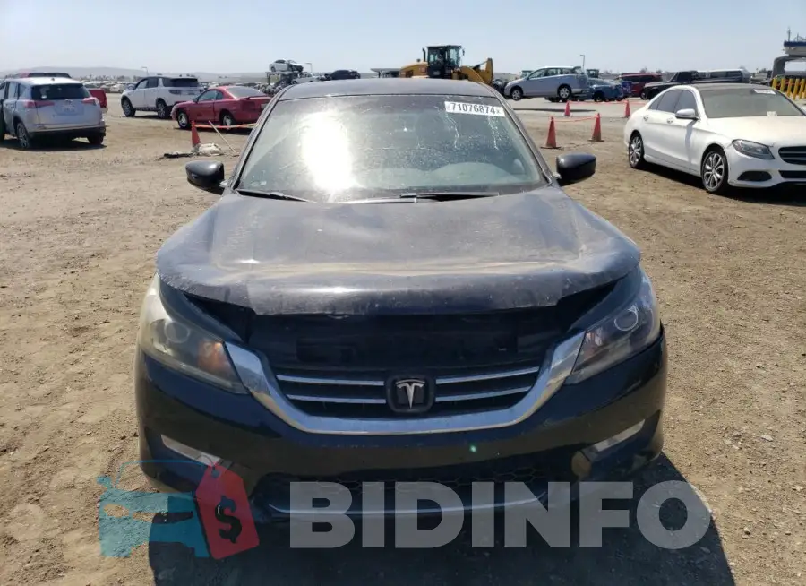 1HGCR2F52FA165747 Photo# 5