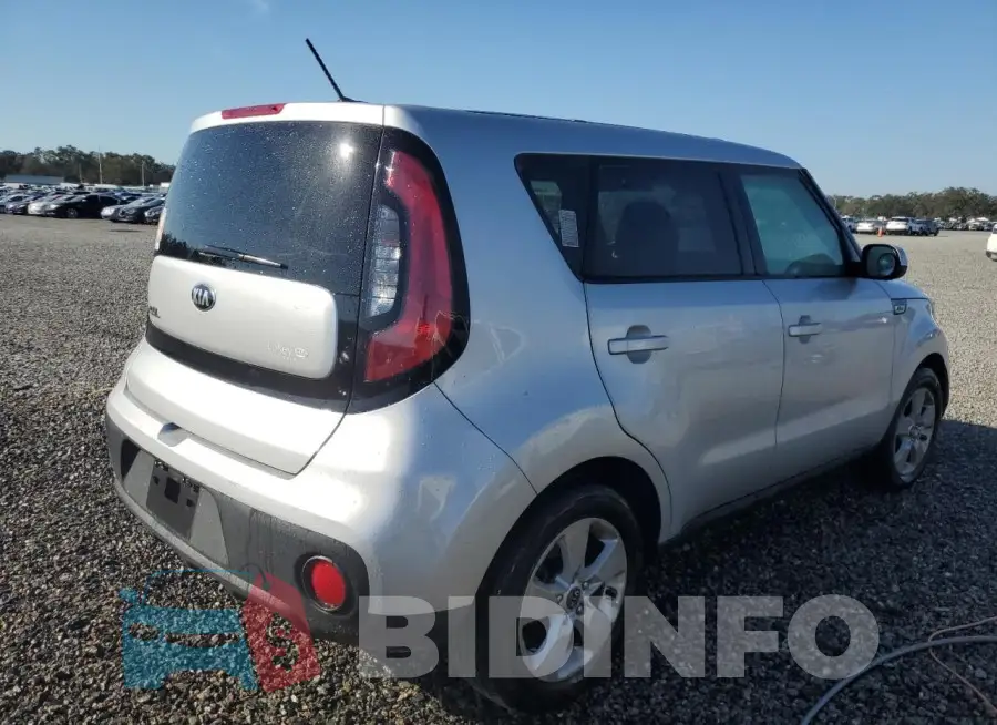 KNDJN2A22J7514393 Photo# 3