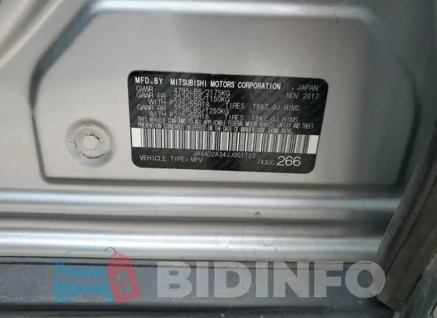 JA4AD2A34JJ001123 Photo# 14