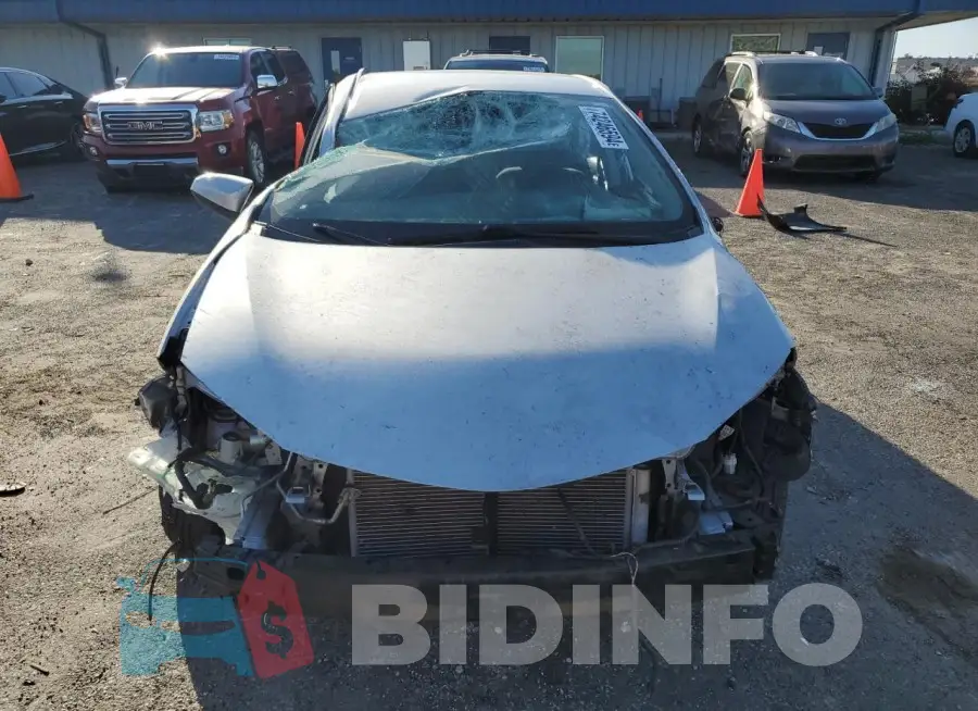 2T1BURHE6HC917835 Photo# 5