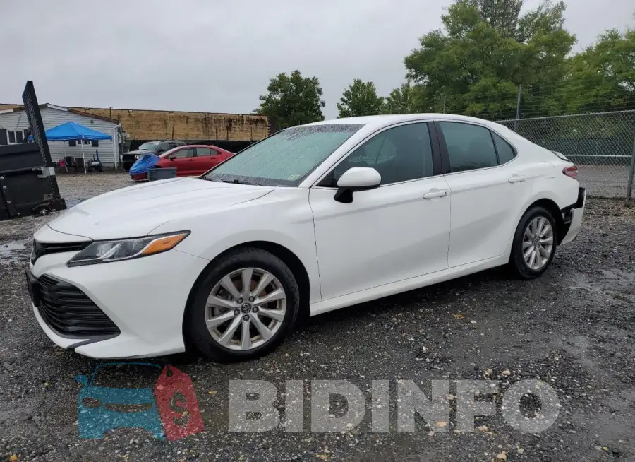 4T1B11HK3JU582425 Photo# 1