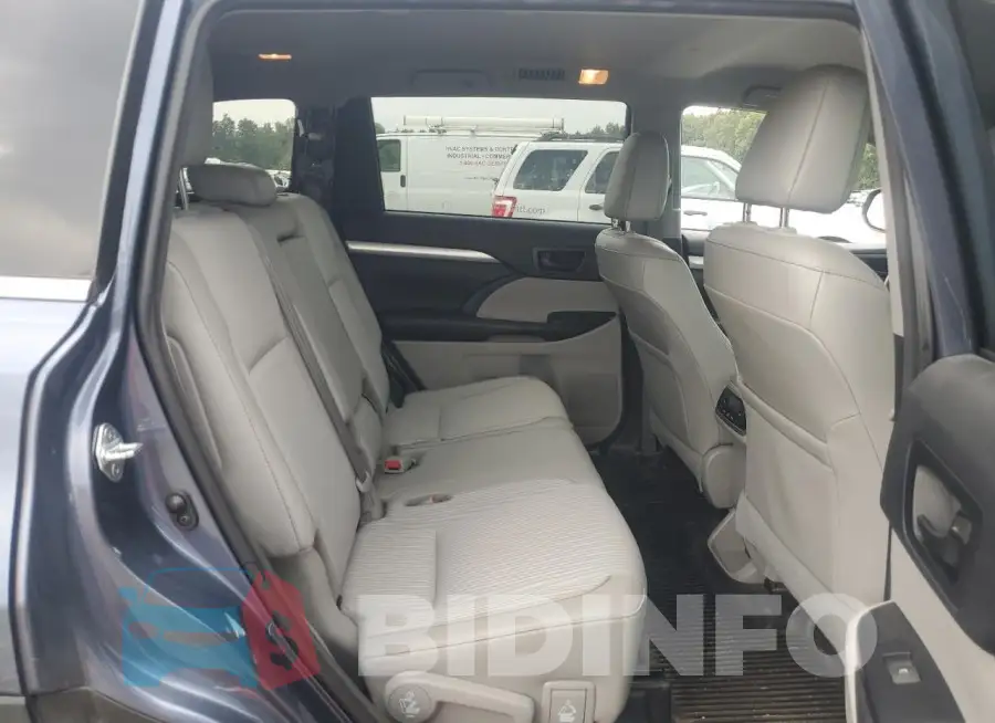5TDZZRFH8JS270624 Photo# 11
