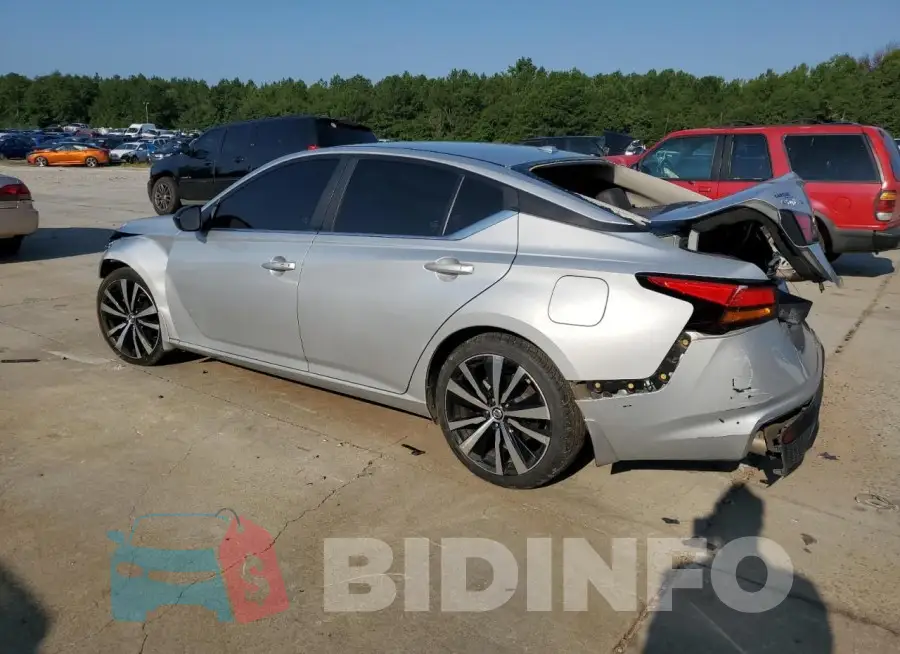 1N4BL4CV3KC107002 Photo# 2