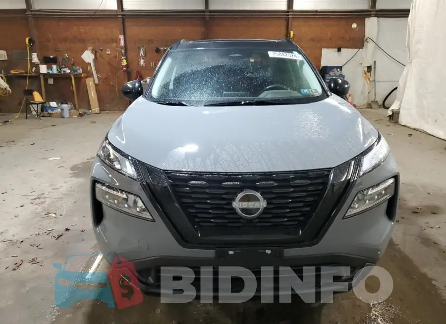 JN8BT3BBXPW189655 Photo# 5